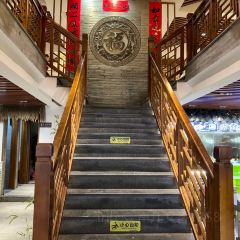 XIANG CHOU User Photo