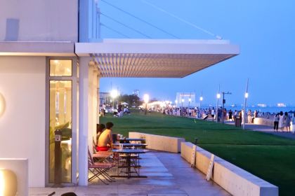 Naive li xiang guo (a na ya dian)