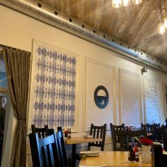 Tide and Vine Oyster House 여행 사진