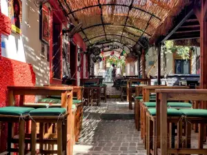 Sade Restaurant