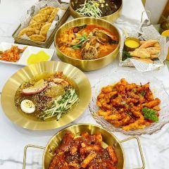 Wuli亲故·韩式炸酱面 User Photo