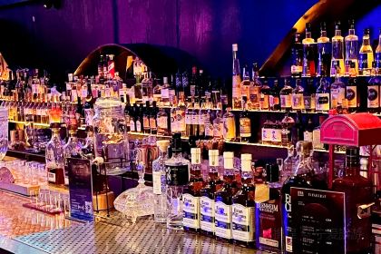 佰果堂cocktail&whisky