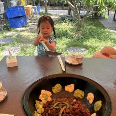 南泊湾红房子生态庄园(二环路店) User Photo