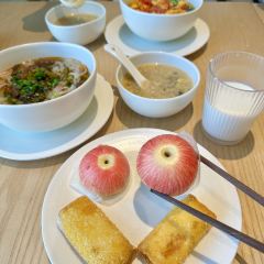 庐江汤池稼圃集民宿·念丘山花园中餐厅 User Photo