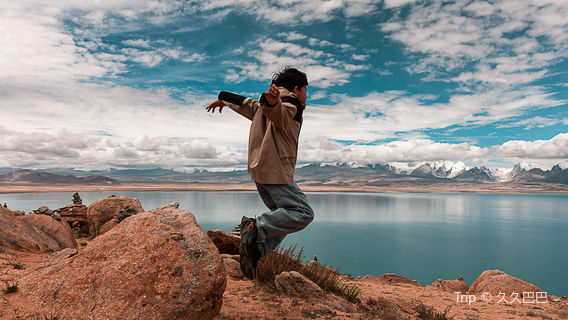 pei ku cuo guan jing tai