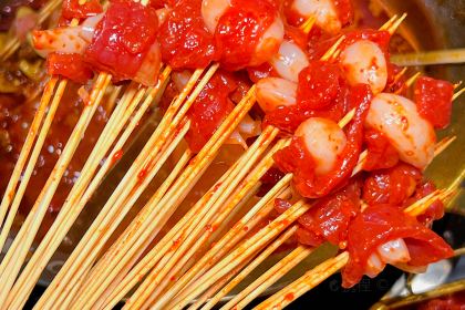 罗小劲招牌牛肉牛杂火锅