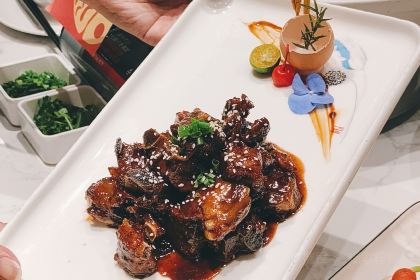 葉大鮮砂鍋魚頭（梅園店）