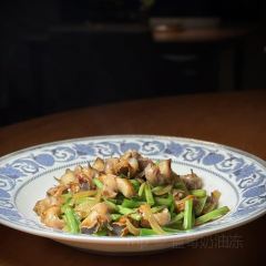 七栩钟楼·蚌壳餐厅 User Photo