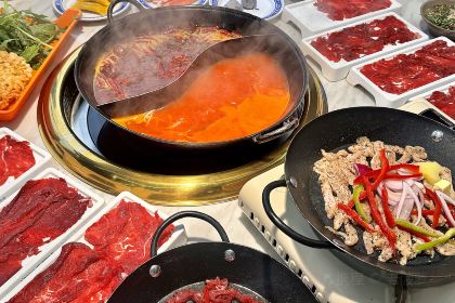 郭淑芬鲜切牛肉自助老火锅(云和店)