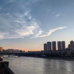 Luzhoubaigao User Photo