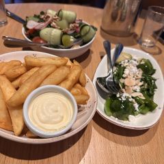 The Squire's Landing 여행 사진
