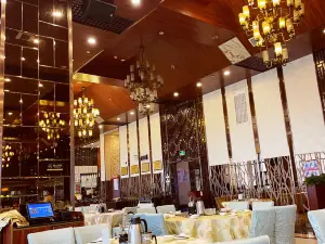 万和假日酒店-3楼维雅阁餐厅