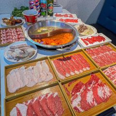 御屋鲜品鲜切牛肉火锅自助(胶州龙湖天街店) User Photo