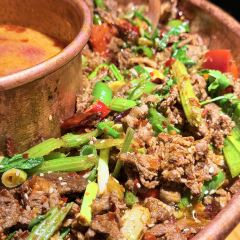 Jinhuashiliyinyuecanba User Photo