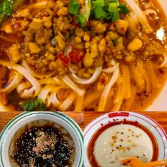 十八梯邓凳面(解放碑总店) User Photo