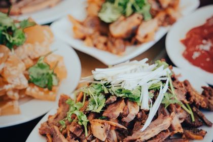 张家牛杂汤(花土沟店)