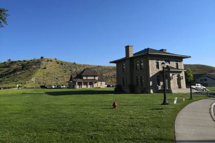 Mammoth Hot Springs Dining Room