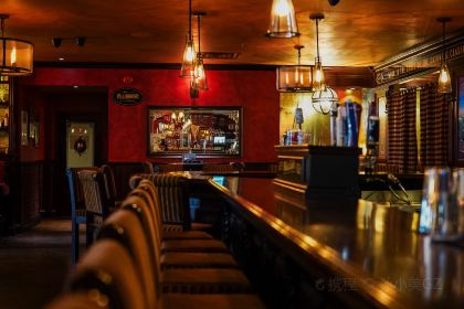 Doc Magilligan's Irish Pub & Restaurant