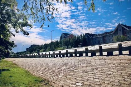 罕山奶茶馆(和平路店)