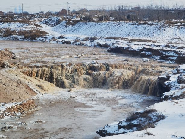 Zhongning Qingshui River Little Hukou Waterfall