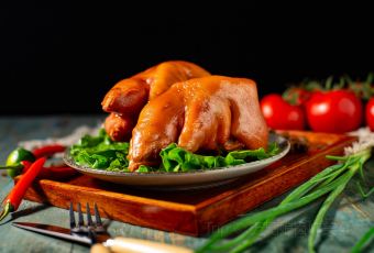 万厨娘卤肉馆（中央城店） User Photo