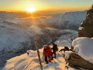 Siguniang Mountain Two Peaks