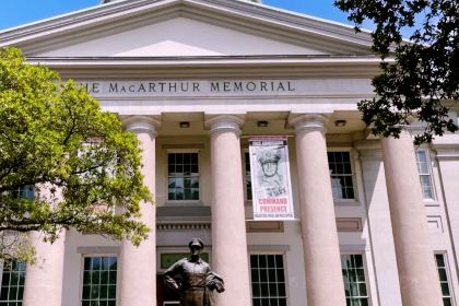 Capt. Groovy's Grill and Raw Bar