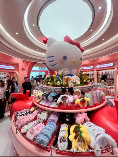 可愛さが爆発する、サンリオをテーマにした必見のお店！🎀 | Trip.com 上海