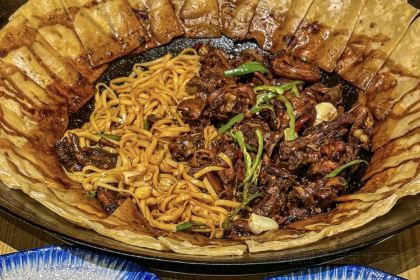 皖北巫氏三胖地锅鸡(庐江店)