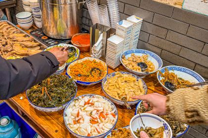 寅春老滷麵(含山一店)