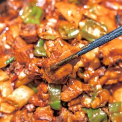 楼兰古丽·大盘炒鸡(三桥万象城店) 여행 사진