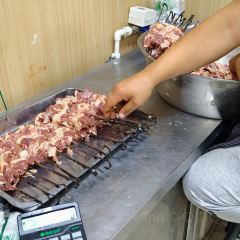 Gardener Barbecue Cylinder Meat User Photo