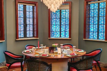 海湾荟·凤栖梧桐(镇宁路店)