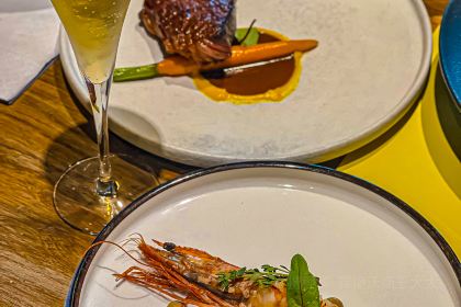 银杏树西餐咖啡厅