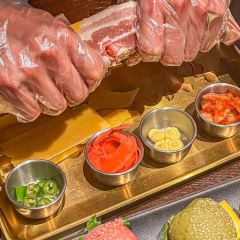 山洞里烤肉(金鹰店) User Photo