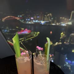 Suzie's Sky Bar User Photo