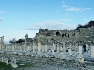 Эфес. Археологический памятник