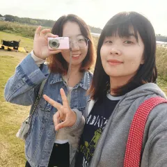 半两·咖啡书店·浮生是杯酒 User Photo