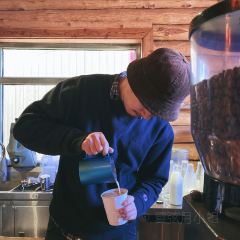 一个嘎查咖啡店 User Photo