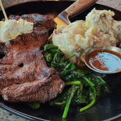 Lazy Dog Restaurant & Bar User Photo