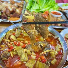 一枝荔枝柴土窑鸡(胜利店) User Photo