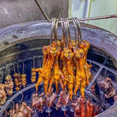 钱锋炭缸烧烤·海鲜·宵夜(华龙道店) 여행 사진