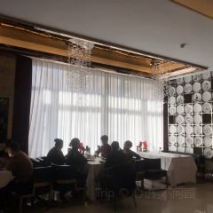 马克西姆俄罗斯餐厅(通亚街店) User Photo