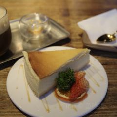 Showroom Cafe User Photo