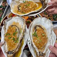 小海滩·百食府海鲜餐厅(莱山观海路店) User Photo