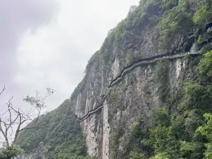 he feng ping shan xia gu - guan jing tai
