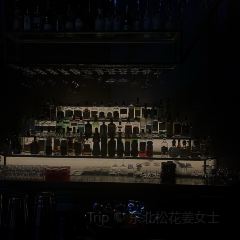 FOUR PLAY BAR 여행 사진