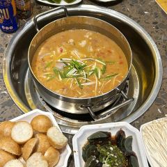 QIN YU WENG User Photo