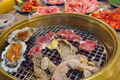 滋滋牛自助烤肉(东百中心店)