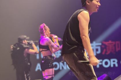 HUA HAI | LIVE HOUSE